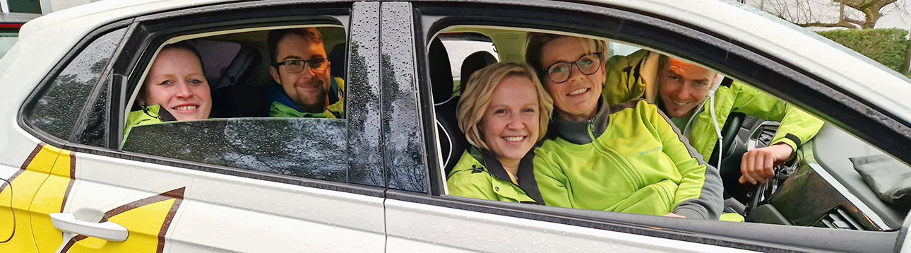 Mitarbeiter im Betriebswagen Mitarbeiter im Betriebswagen